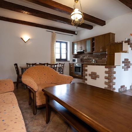 Apartments 3 In The Historic Part Of زنويمو المظهر الخارجي الصورة
