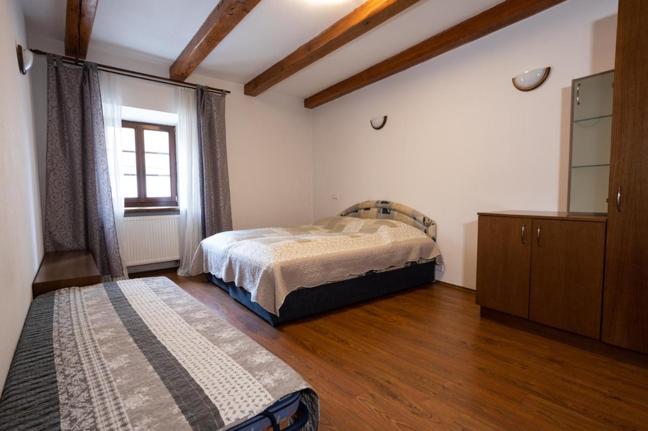 Apartments 3 In The Historic Part Of زنويمو المظهر الخارجي الصورة